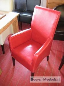 lederen stoelen met en zonder armleuning wit zwart rood bruin (3)